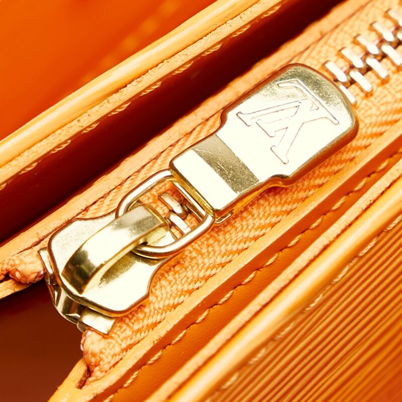 Louis Vuitton Epi Croisette PM (SHG-26491) AWE - Image 8