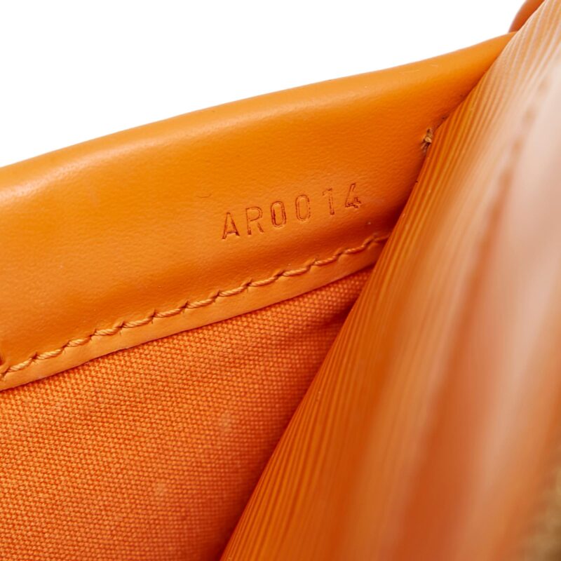 Louis Vuitton Epi Dhanura PM (SHG-0mjo5h) AWE - Image 7