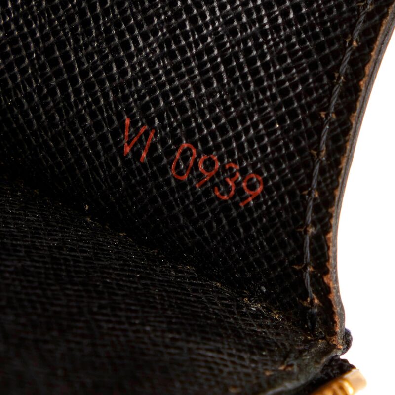 Louis Vuitton Epi Document Case Clutch Bag (SHG-29440) AWE - Image 7