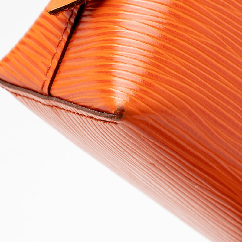 Louis Vuitton Epi Leather Cosmetic Pouch (SHF-16410) AWE - Image 10