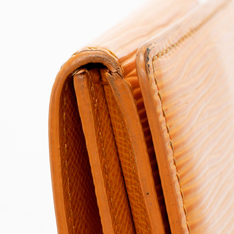Louis Vuitton Epi Leather Ludlow Coin Wallet (SHF-18091) AWE - Image 9
