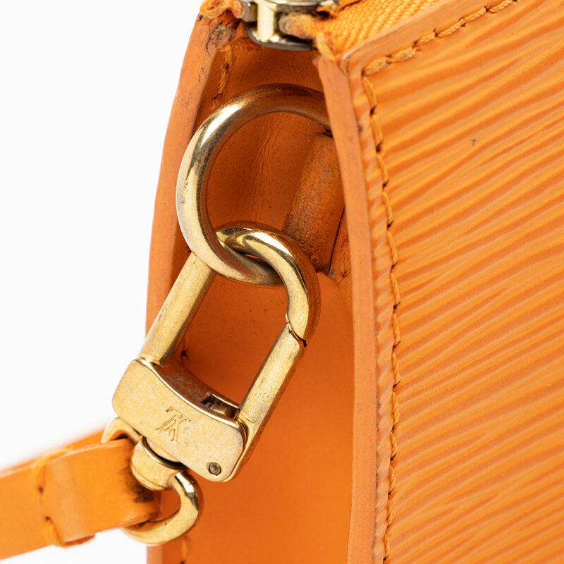 Louis Vuitton Epi Leather Pochette 21 Accessoires (SHF-17013) AWE - Image 12