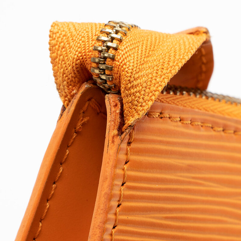 Louis Vuitton Epi Leather Pochette 21 Accessoires (SHF-17013) AWE - Image 14