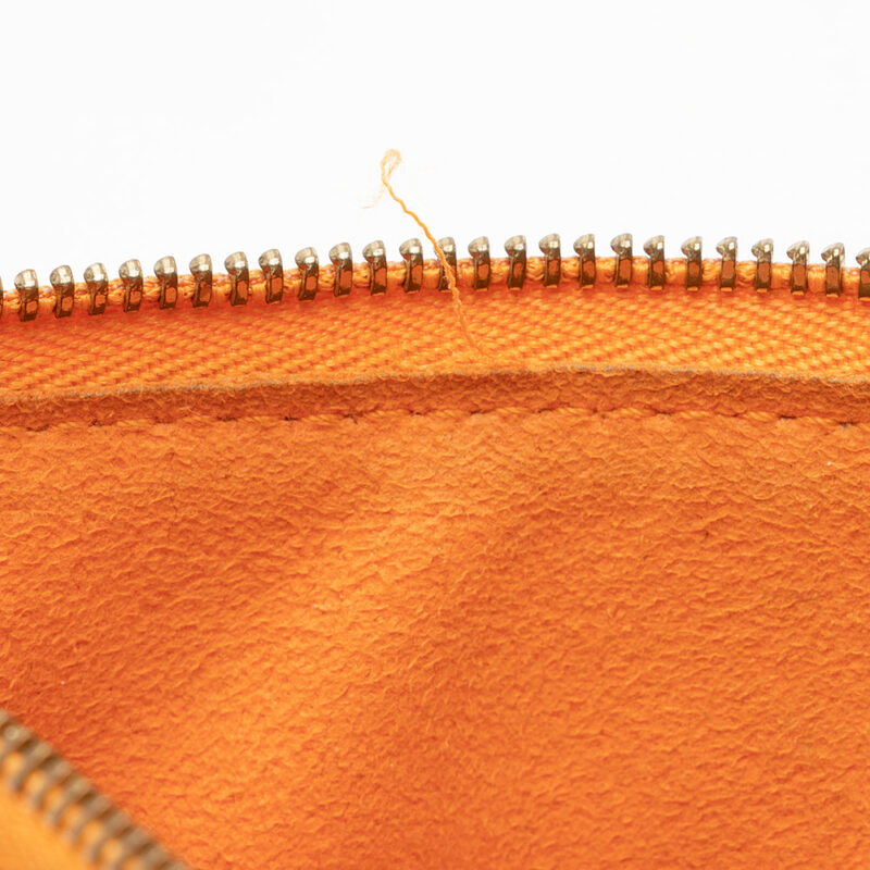 Louis Vuitton Epi Leather Pochette 21 Accessoires (SHF-17013) AWE - Image 16