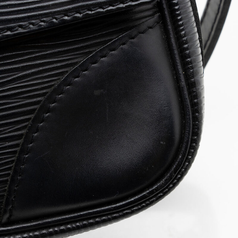Louis Vuitton Epi Segur Pochette Shoulder Bag (SHF-17720) AWE - Image 13