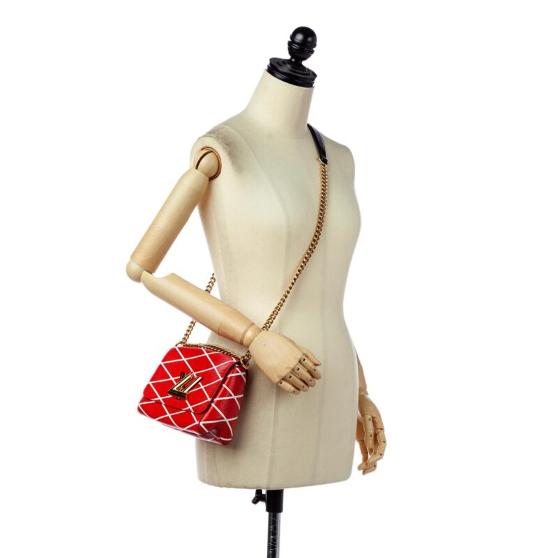 Louis Vuitton Epi Malletage Twist PM (SHG-34070) AWE - Image 4