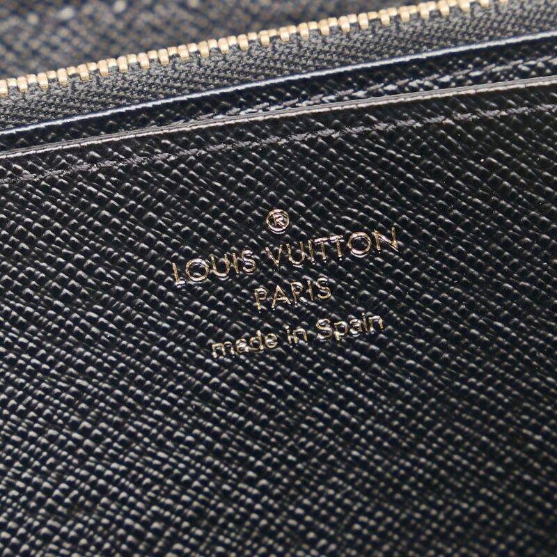 Louis Vuitton Epi Monogram Flower Zippy Wallet (SHG-35333) AWE - Image 7