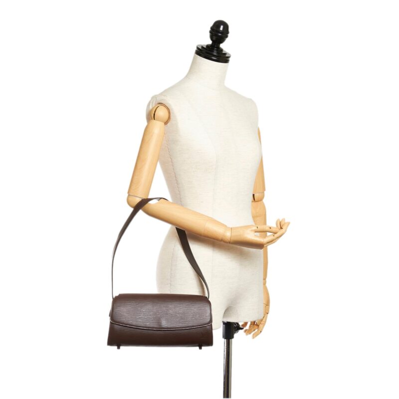 Louis Vuitton Epi Nocturne PM (SHG-28093) AWE - Image 4