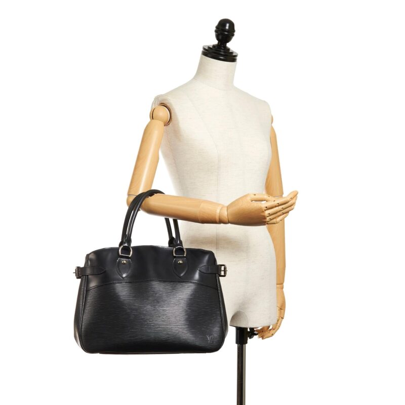 Louis Vuitton Epi Passy PM (SHG-30248) AWE - Image 4