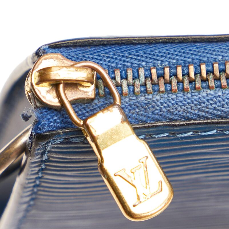 Louis Vuitton Epi Pochette Accessoires (SHG-28935) AWE - Image 8