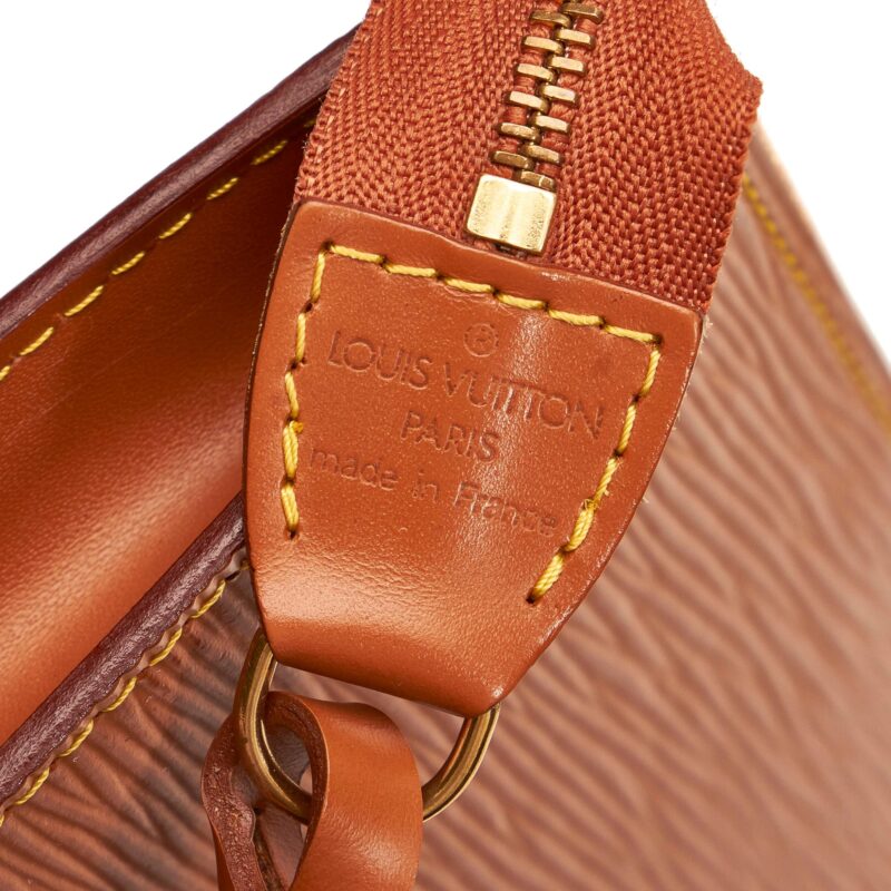 Louis Vuitton Epi Pochette Accessoires (SHG-30283) AWE - Image 6