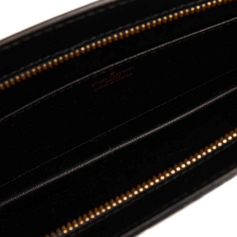 Louis Vuitton Epi Pochette Homme (SHG-29451) AWE - Image 5