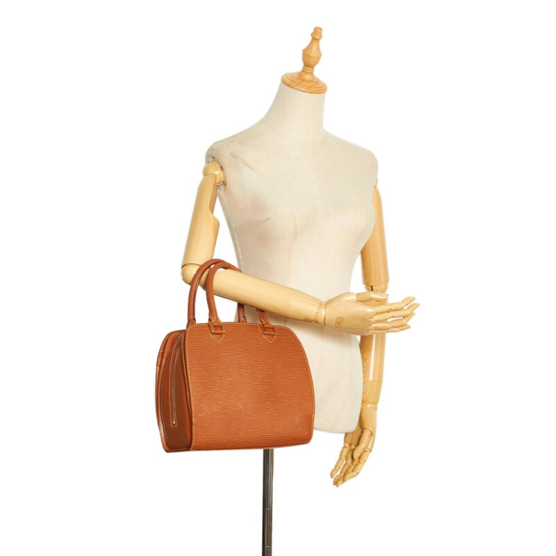 Louis Vuitton Epi Pont Neuf (SHG-JCNIMF) AWE - Image 4