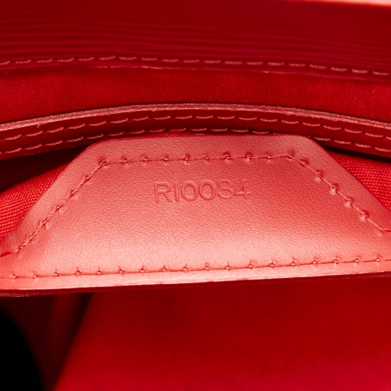 Louis Vuitton Epi Sac Plat PM (SHG-37813) AWE - Image 7