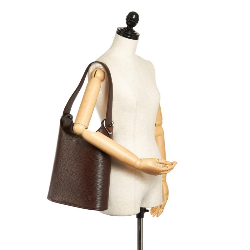 Louis Vuitton Epi Sac Verseau (SHG-33573) AWE - Image 4
