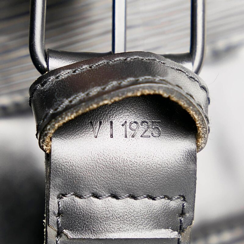 Louis Vuitton Epi Sac dEpaule (SHG-28162) AWE - Image 7
