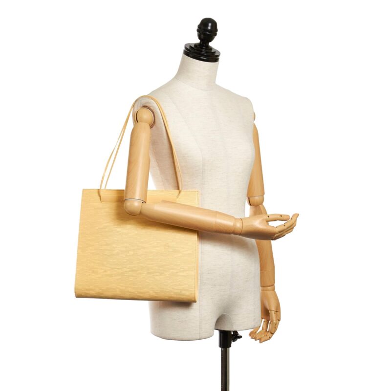 Louis Vuitton Epi Saint Tropez (SHG-C2efY0) AWE - Image 4
