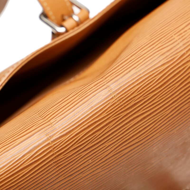 Louis Vuitton Epi Segur MM (SHG-30552) AWE - Image 8