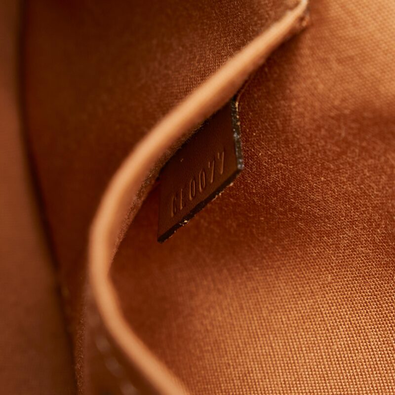 Louis Vuitton Epi Segur PM (SHG-28468) AWE - Image 7
