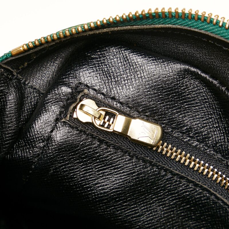 Louis Vuitton Epi Trocadero 24 (SHG-31399) AWE - Image 8