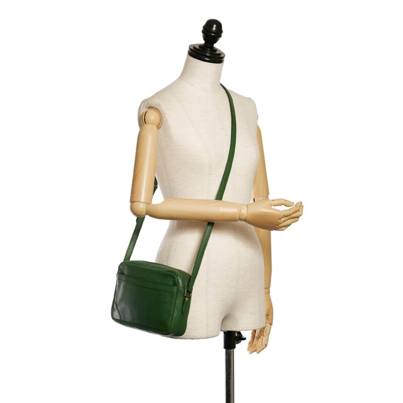Louis Vuitton Epi Trocadero 24 (SHG-31399) AWE - Image 4