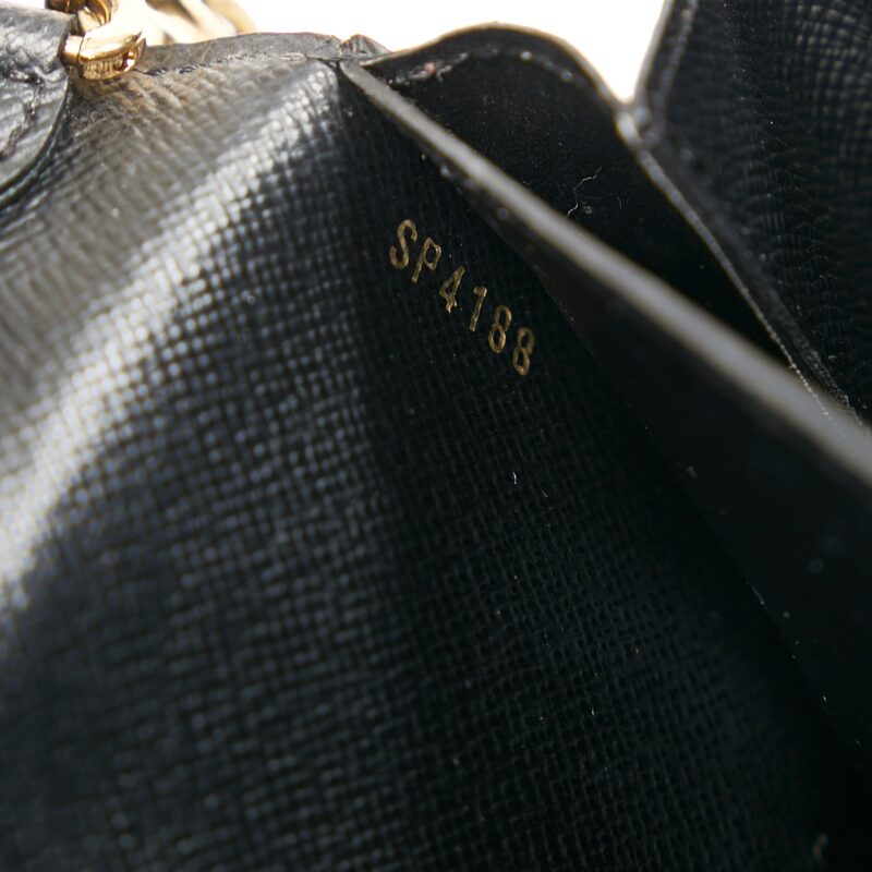 Louis Vuitton Epi Twist Love Lock Chain Wallet (SHG-MmYcl0) AWE - Image 7
