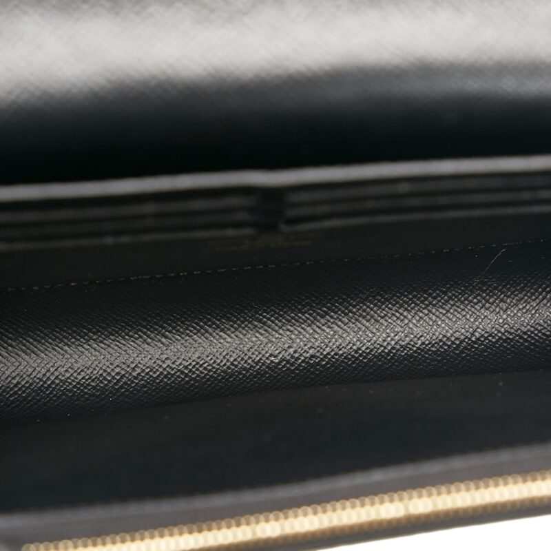 Louis Vuitton Epi Twist Love Lock Chain Wallet (SHG-MmYcl0) AWE - Image 5