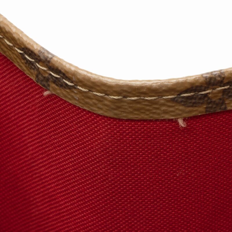 Louis Vuitton Giant Monogram Canvas Onthego MM Tote (SHF-22343) AWE - Image 10