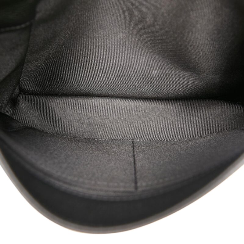 Louis Vuitton LockMe II (SHG-31266) AWE - Image 6