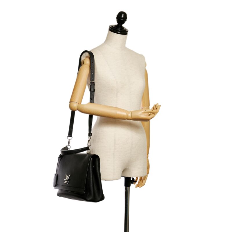 Louis Vuitton LockMe II (SHG-31266) AWE - Image 4