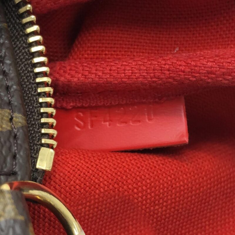 Louis Vuitton Mini Monogram Vivienne Christmas Pochette Accessoires (SHG-G6IN2q) AWE - Image 7