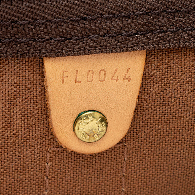 Louis Vuitton Monogram Canvas Keepall 55 Duffel Bag (SHF-21141) AWE - Image 5