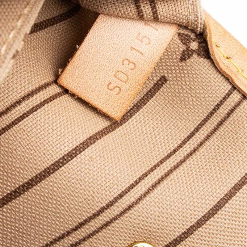 Louis Vuitton Monogram Canvas Neverfull MM Tote (SHF-23715) AWE - Image 5