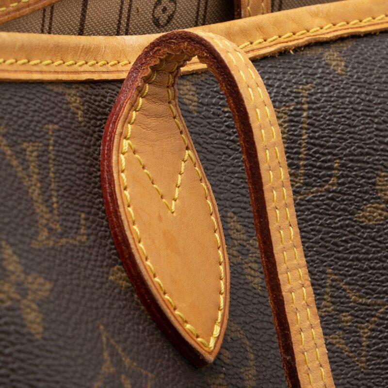 Louis Vuitton Monogram Canvas Neverfull MM Tote (SHF-hsNXEh) AWE - Image 19