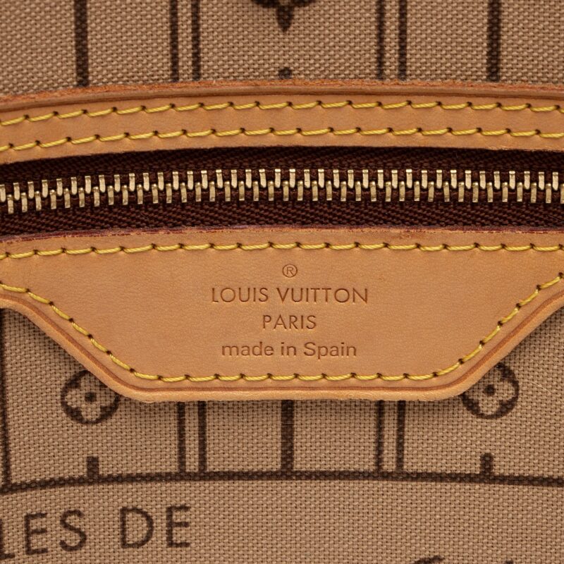 Louis Vuitton Monogram Canvas Neverfull MM Tote (SHF-hsNXEh) AWE - Image 7