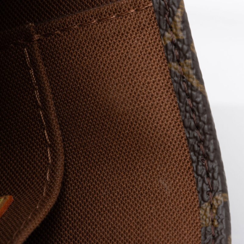 Louis Vuitton Monogram Canvas Petit Sac Plat Shoulder Bag (SHF-Vkwlcf) AWE - Image 8