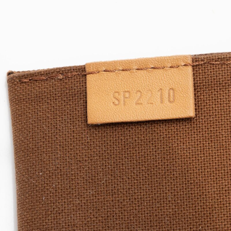 Louis Vuitton Monogram Canvas Petit Sac Plat Shoulder Bag (SHF-NcP7wa) AWE - Image 5