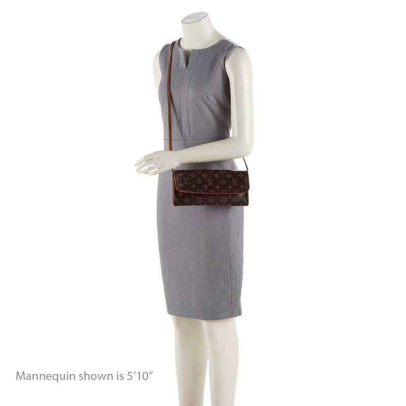Louis Vuitton Monogram Canvas Pochette Twin GM Shoulder Bag (SHF-19243) AWE - Image 4