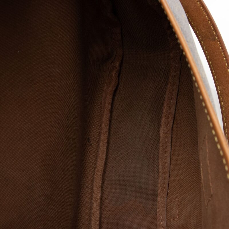 Louis Vuitton Monogram Canvas Saumur 30 Messenger Bag (SHF-0asoJo) AWE - Image 9