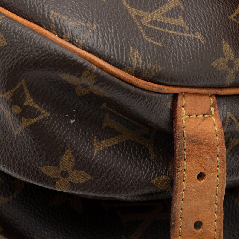 Louis Vuitton Monogram Canvas Saumur 30 Messenger Bag (SHF-0asoJo) AWE - Image 13
