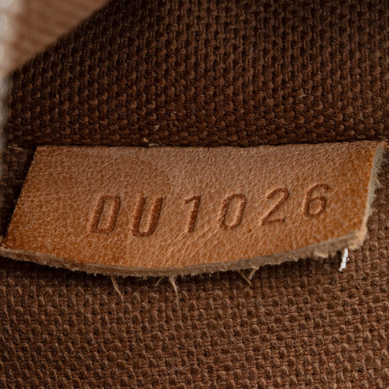 Louis Vuitton Monogram Canvas Sophie Clutch (SHF-21302) AWE - Image 5