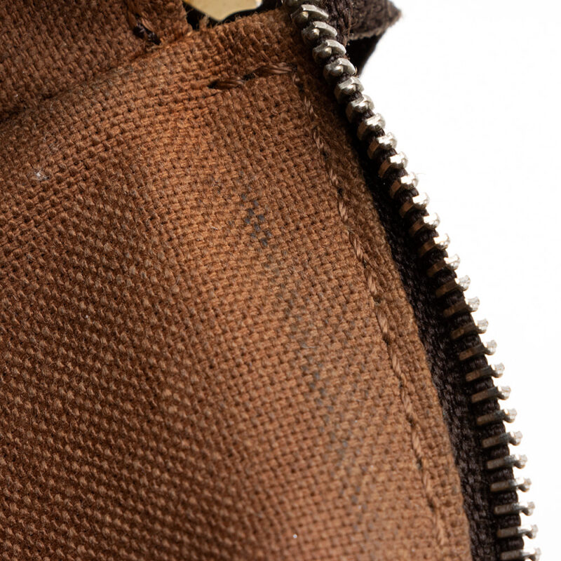 Louis Vuitton Monogram Canvas Sophie Clutch (SHF-21302) AWE - Image 10