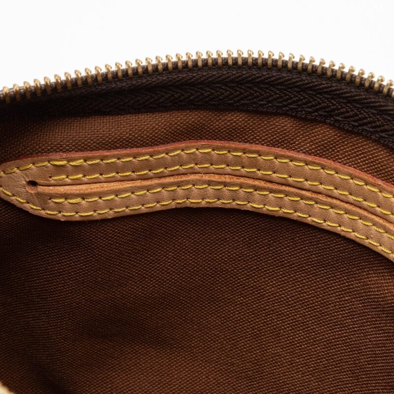 Louis Vuitton Monogram Canvas Speedy 25 Satchel (SHF-gBtHE6) AWE - Image 11