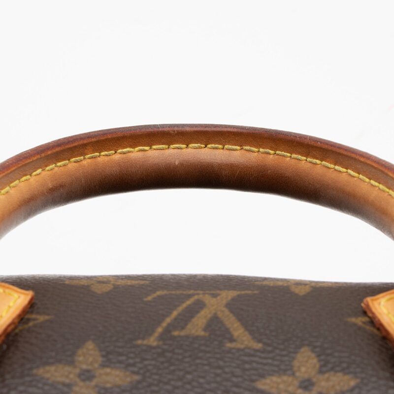 Louis Vuitton Monogram Canvas Speedy 25 Satchel (SHF-gBtHE6) AWE - Image 17