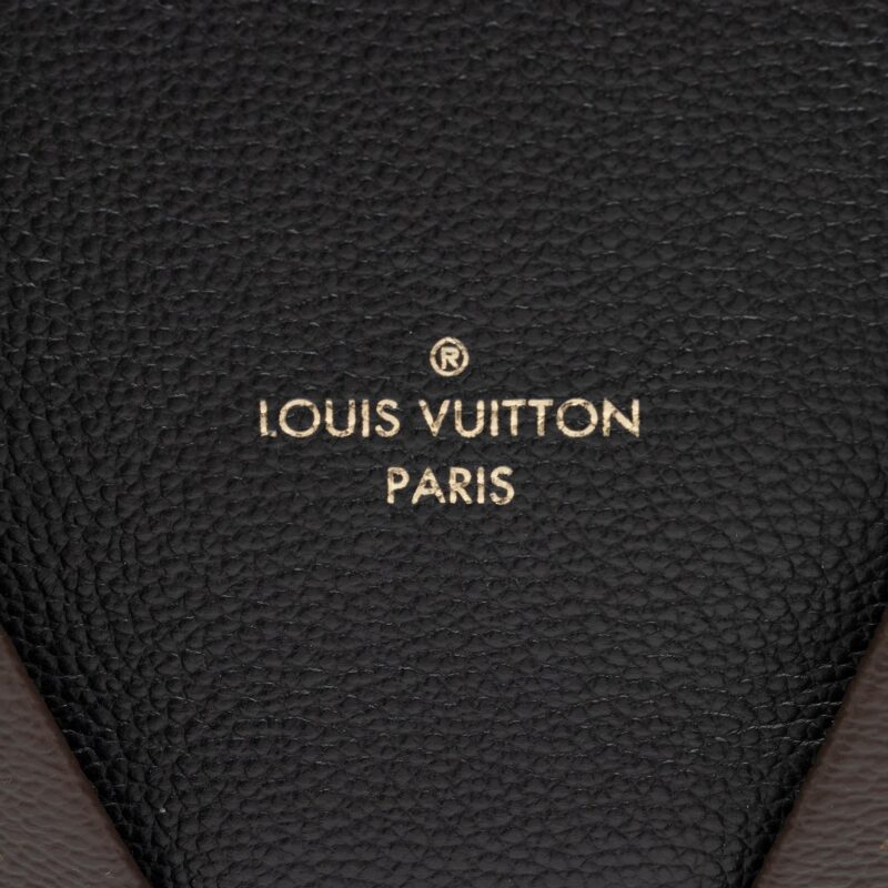 Louis Vuitton Monogram Canvas V Tote MM (SHF-xfJRm0) AWE - Image 5