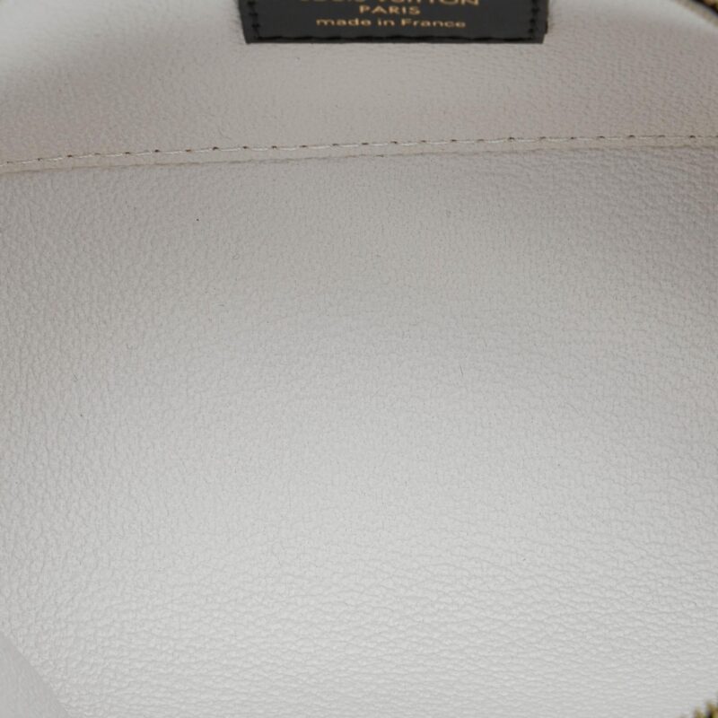 Louis Vuitton Monogram Giant Crafty Cosmetic Pouch (SHG-UP17a1) AWE - Image 5
