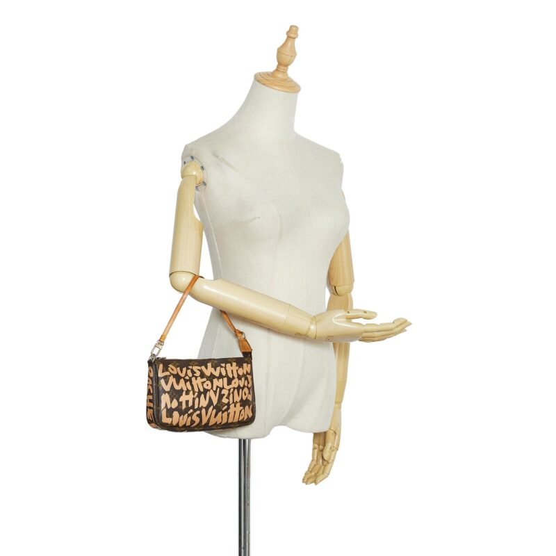 Louis Vuitton Monogram Graffiti Pochette Accessoires (SHG-uPkKxv) AWE - Image 4