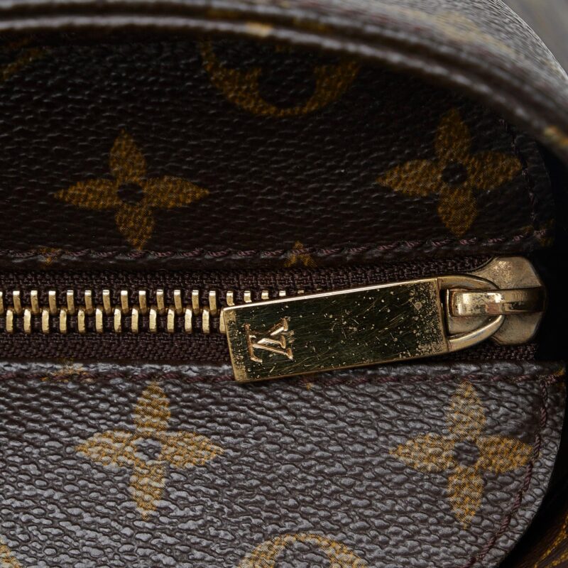 Louis Vuitton Monogram Luco (SHG-gAV1hK) AWE - Image 9