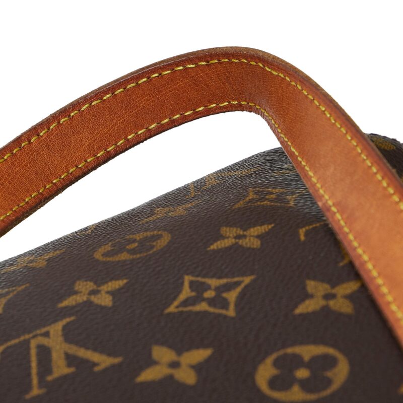Louis Vuitton Monogram Luco (SHG-gAV1hK) AWE - Image 10