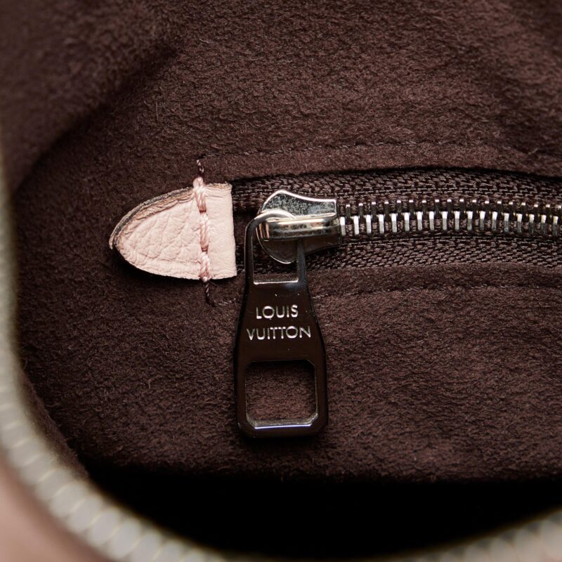 Louis Vuitton Monogram Mahina Babylone Chain BB (SHG-kgcBQV) AWE - Image 8